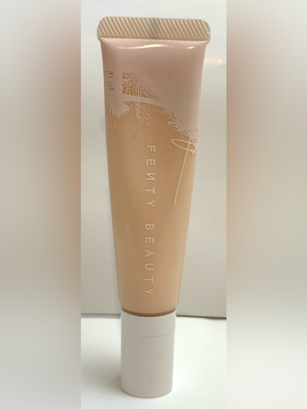 Fenty Beauty Pro Filt'r Hydrating Longwear Foundation Shade 100